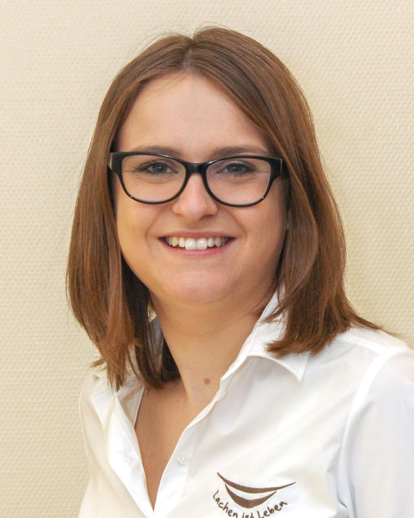 Dana Pollmann · Verwaltung